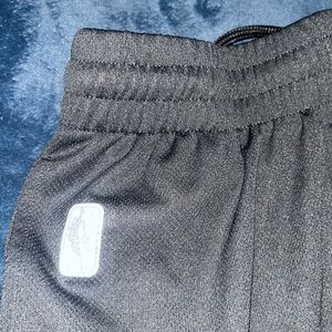 Nba Grey basketball breathable shorts (M)